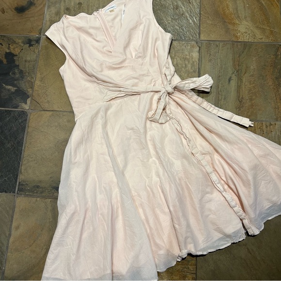 Calvin Klein Dresses & Skirts - Calvin Klein Light Pink tank top Dress with wait tie.  EUC!